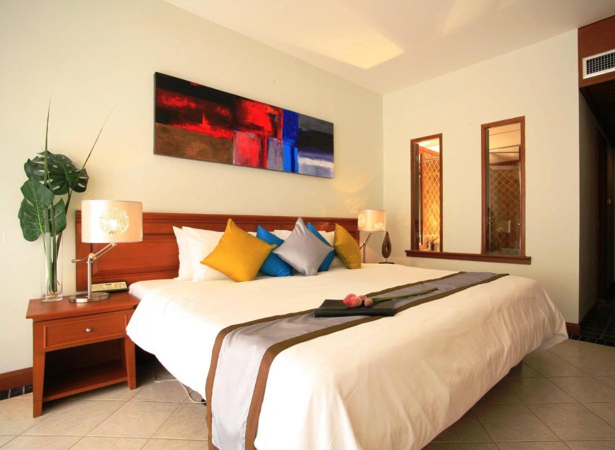 Superior Double or Twin Room - No View,1135899791:JPEG
